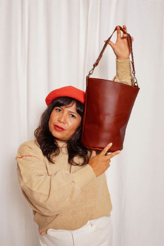 FRANCES BUCKET BAG | CHESTNUT